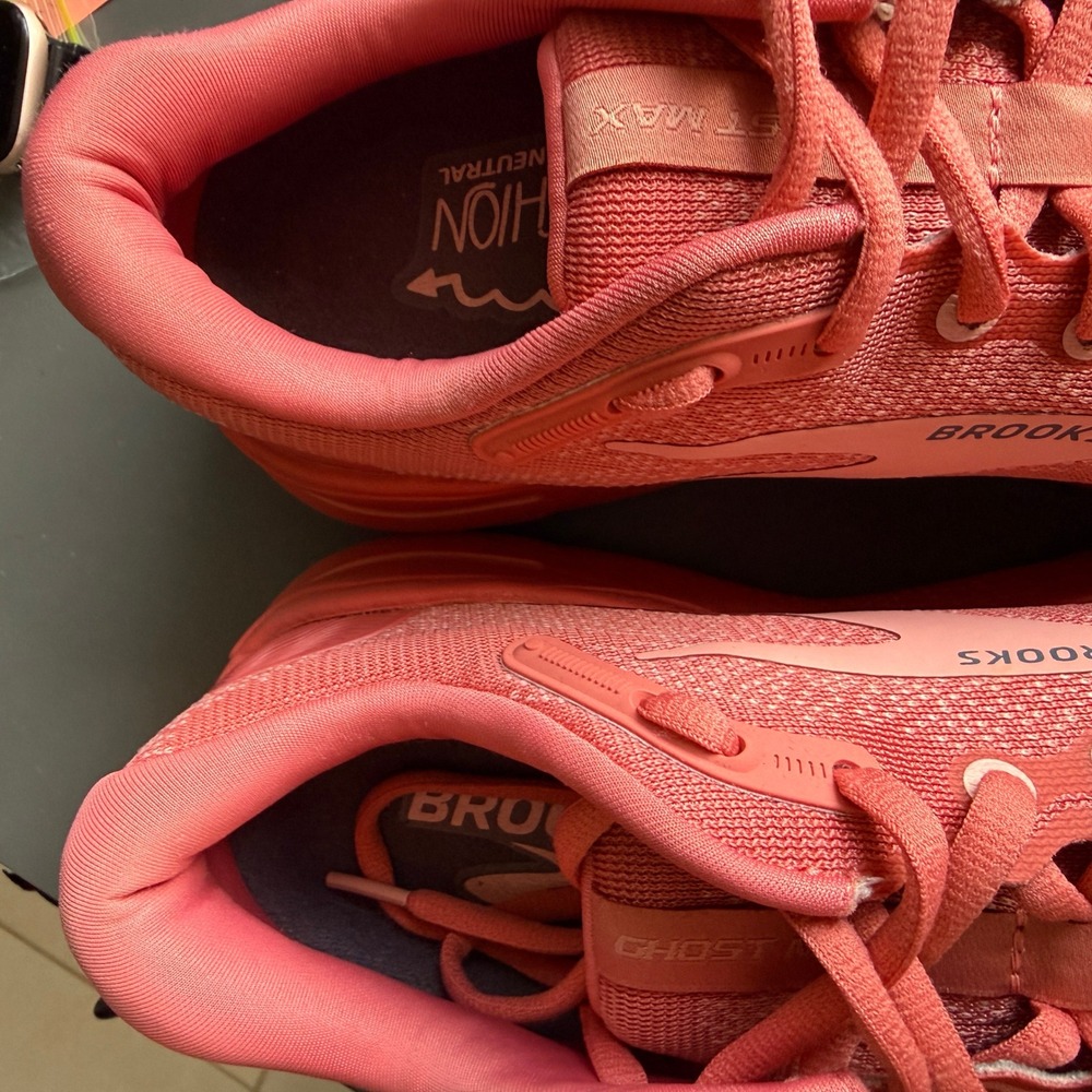 Brooks Ghost Max Running Shoes Womens 8 Pink Cushioned Sneakers 1203951B621 - Picture 5 of 10